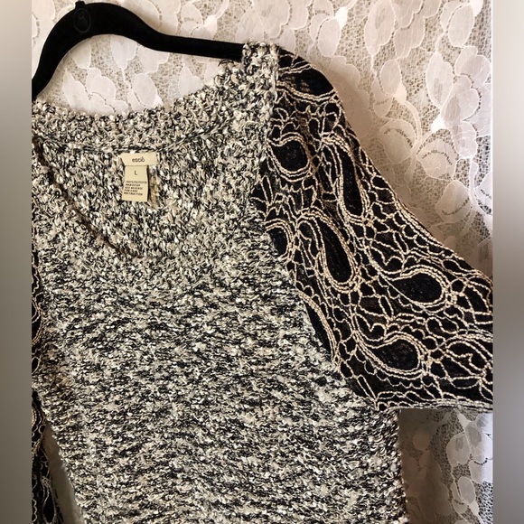 Sweater - Picture 2 of 4